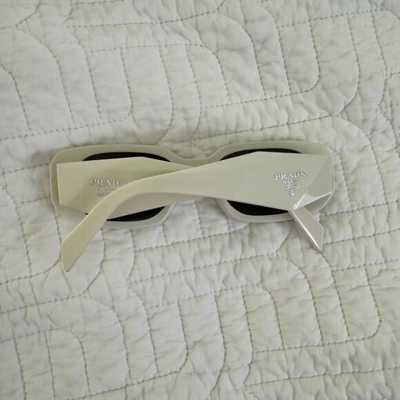 Prada white sunglasses - small, new without tags - Picture 8 of 9